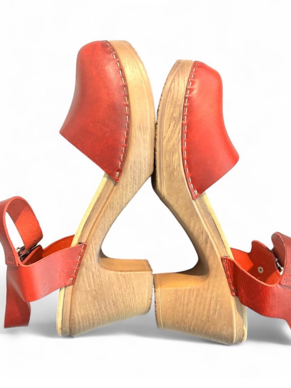 CALOU Stockholm Red leather clogs w/ wooden heel, adjustable strap Sz US9.5/41